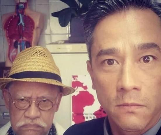 他曾拍部戏就买套房,现在靠每月洗肾续命,35亿资产都不给儿子|吴嘉龙