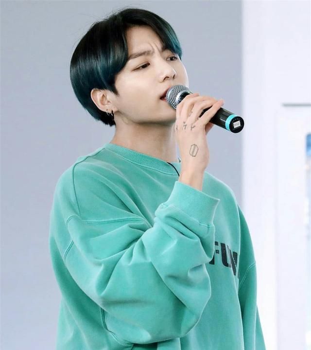 bts田柾国又创下纪录,粉丝兴奋!那他和lisa有没有约会?