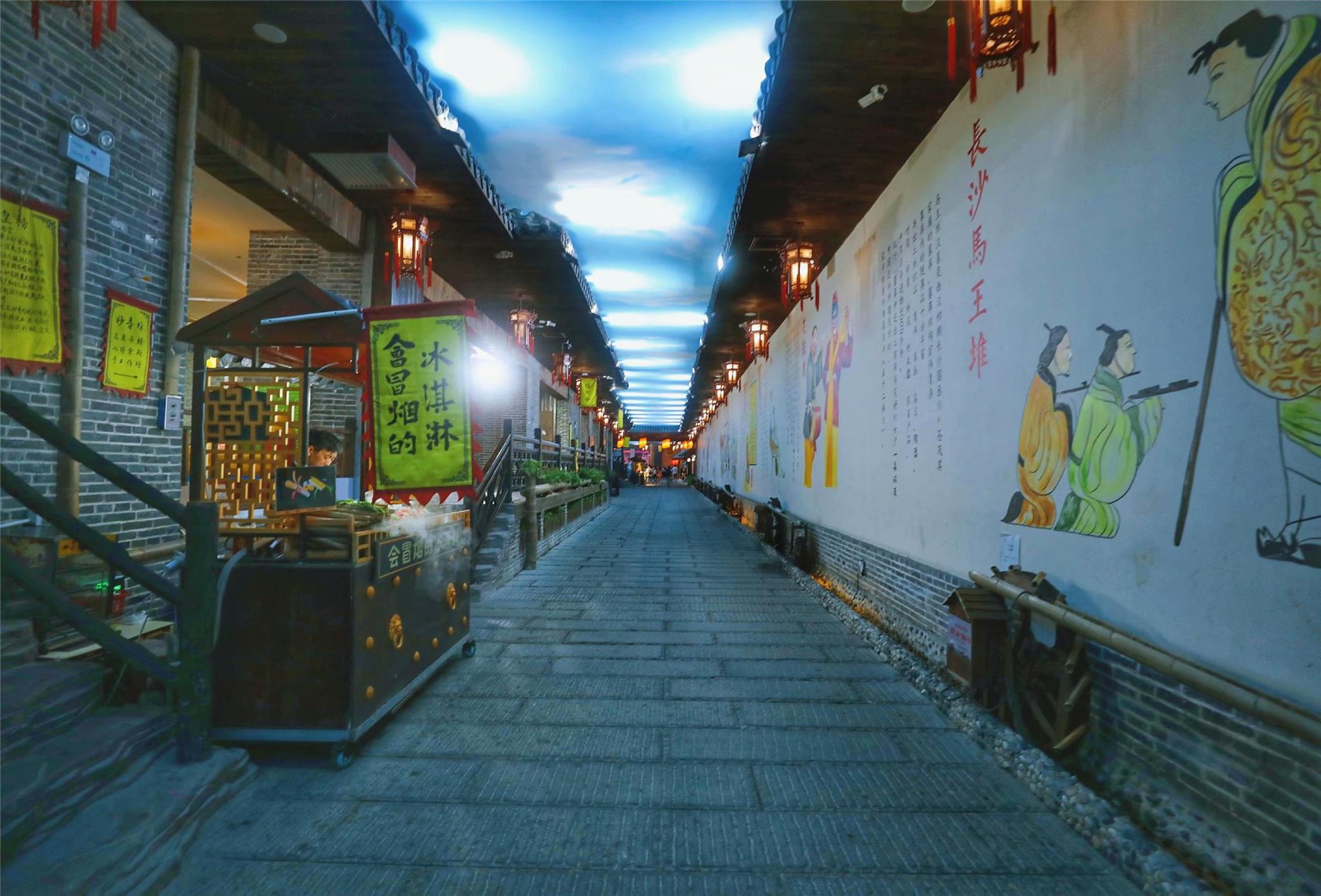 长沙新晋网红打卡地,古风与港风混搭,凭借"雪景"圈粉无数