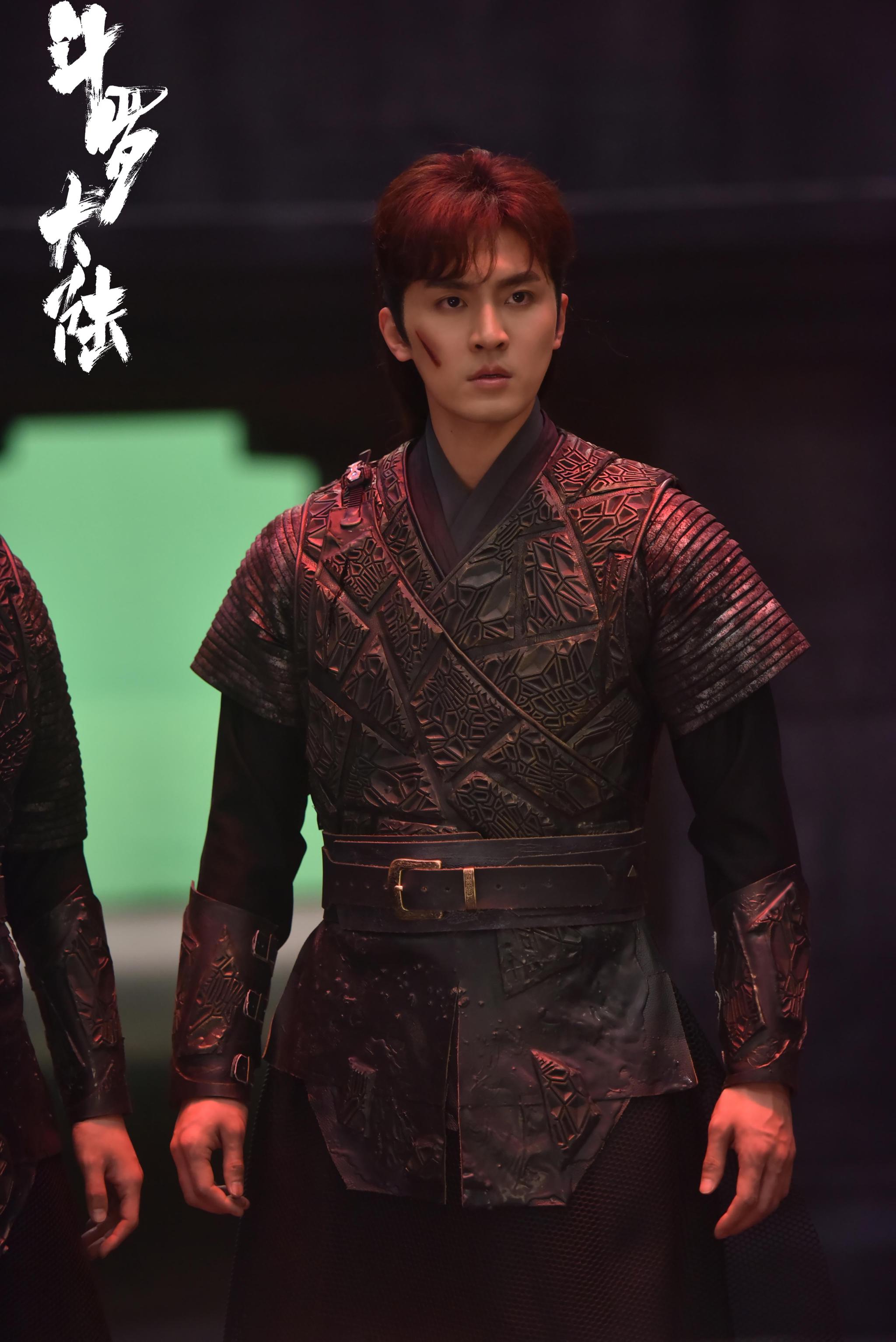 "戴"头大哥团魂被点燃 高泰宇斗罗大陆挥洒热血青春