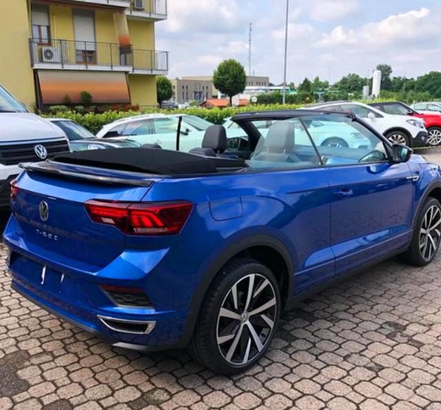 4座配软顶篷,全新大众t-roc敞篷实车,搭1.5t四缸动力