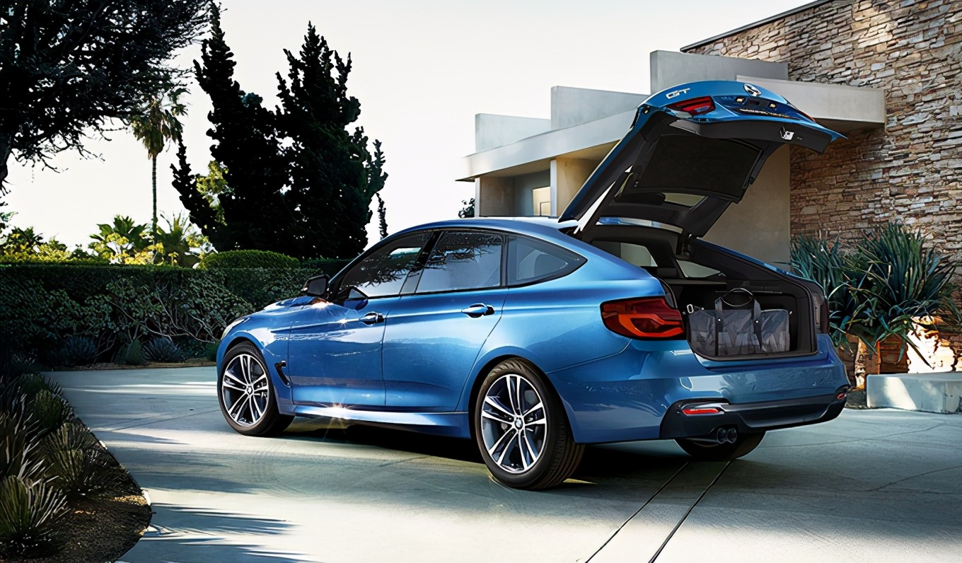 四款豪华中型旅行车推荐40万预算各有千秋你会怎么选