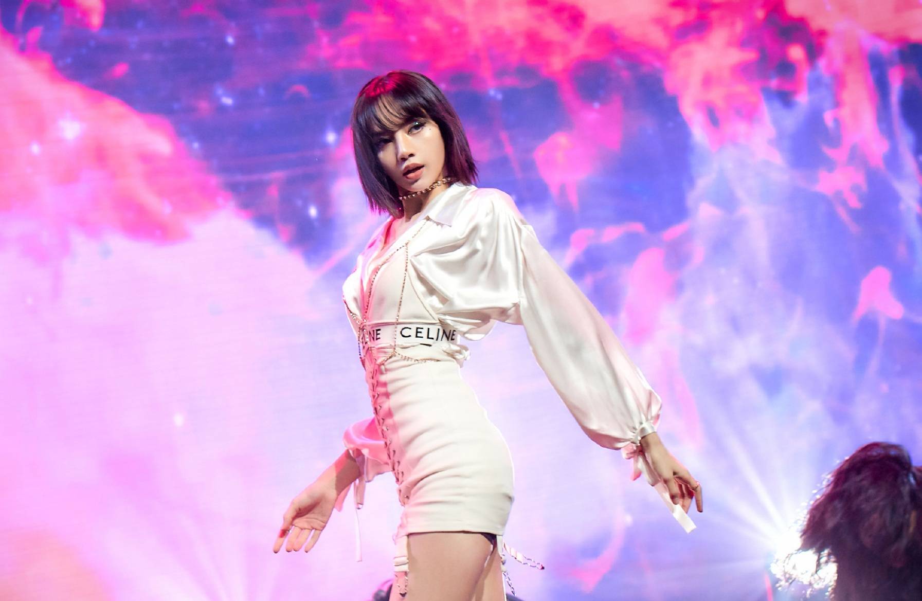 《创4》刘逸云中文10级,口碑反超lisa,导师隔空battle太精彩
