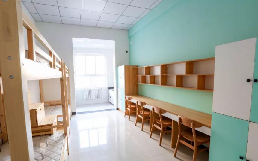 从小学到初中一应俱全宝鸡智博学校初中全寄宿小学早送晚接