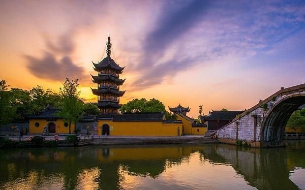 江苏gdp与各国_江苏和广东争夺中国第一经济强省,前三季度江苏GDP增量全国第一