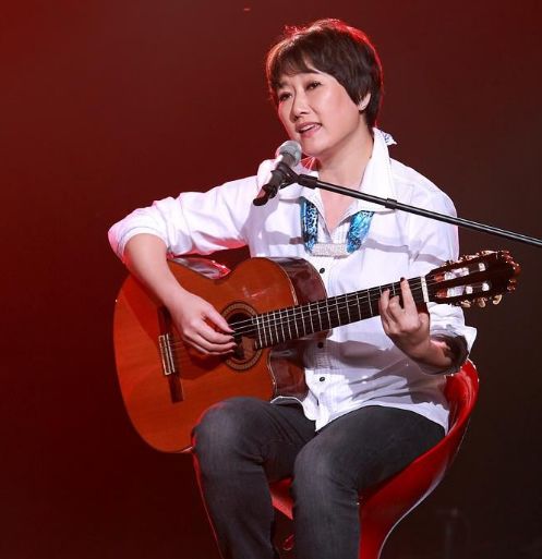 她是王刚前妻,离婚之后一直保持单身,现60岁气质依旧|成方圆|王刚