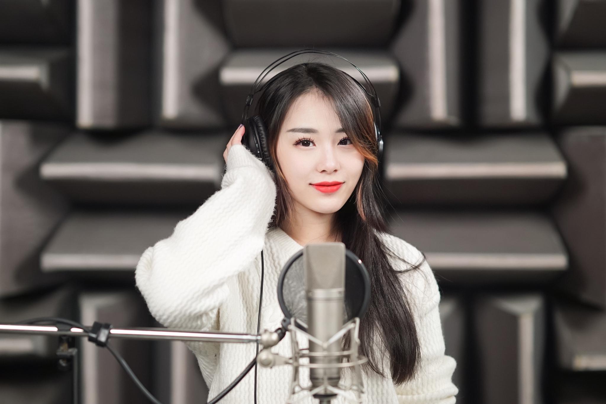 2021年2月歌手叶莺新歌第二张单曲专辑专辑mv《渐渐明白》在三亚开拍.