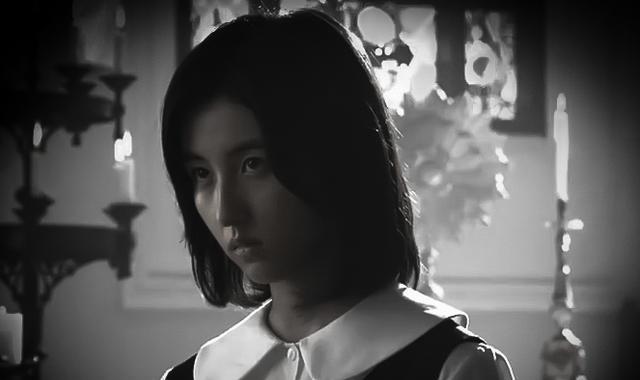 唐人街探案3中的思诺是不是q三个细节说明了她的真正身份