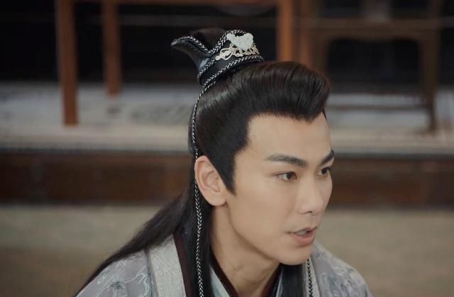 乌启豪比那苏家二房父子还要不堪,毕竟乌启豪所展现