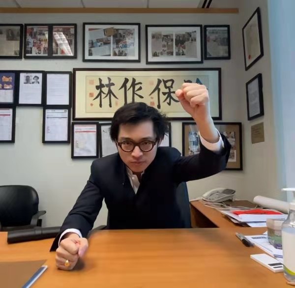 奈何对方硬杠,拿100万邀他上擂台定输赢|裕美|钟培生|林作_新浪新闻