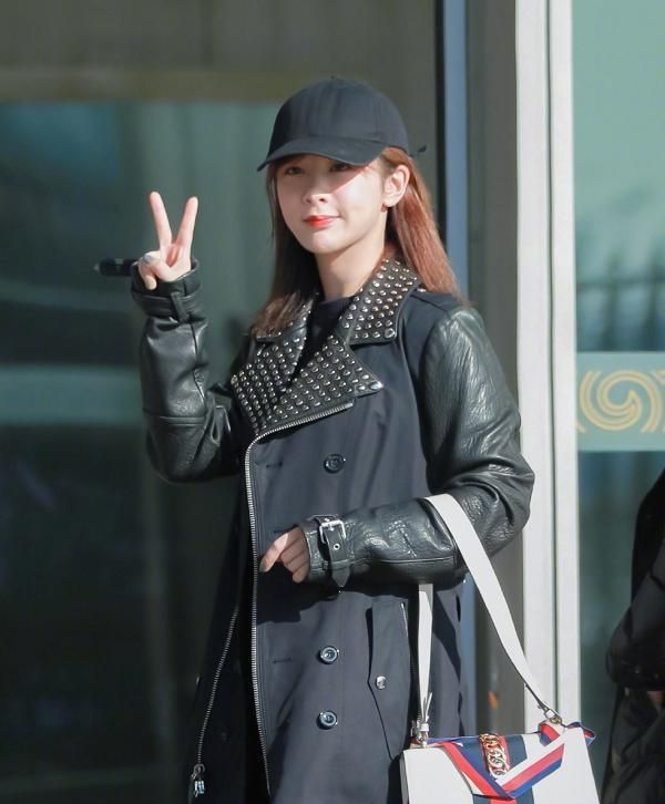 杨紫才是腿精别人穿不进无痕裤她却轻松驾驭