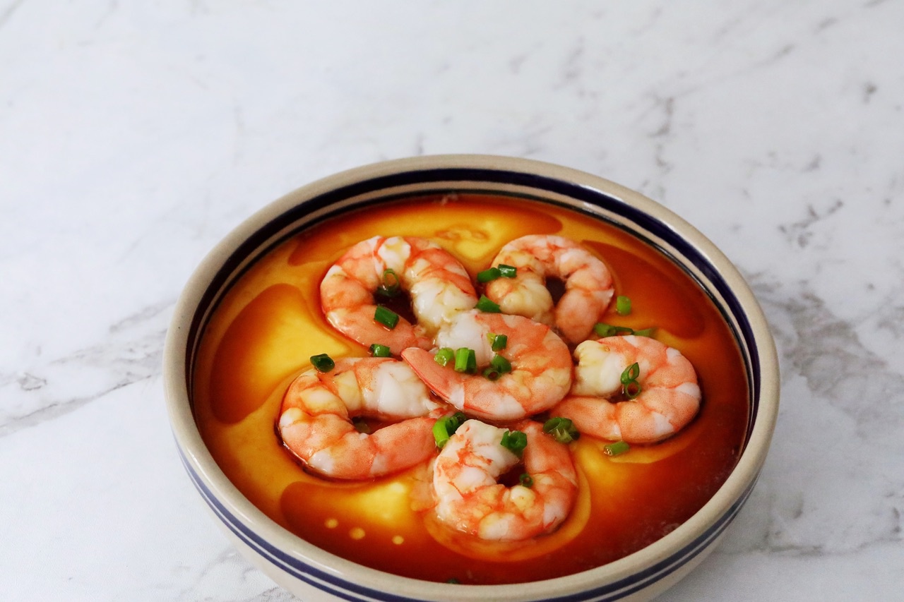 【虾仁蒸鸡蛋】的做法 配方,很适合补钙的食物之一,做法很简单