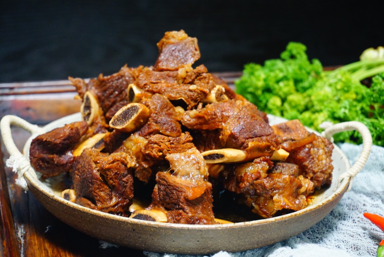 家常牛排骨的做法配方鲜香入味口感很香真的很香很下饭
