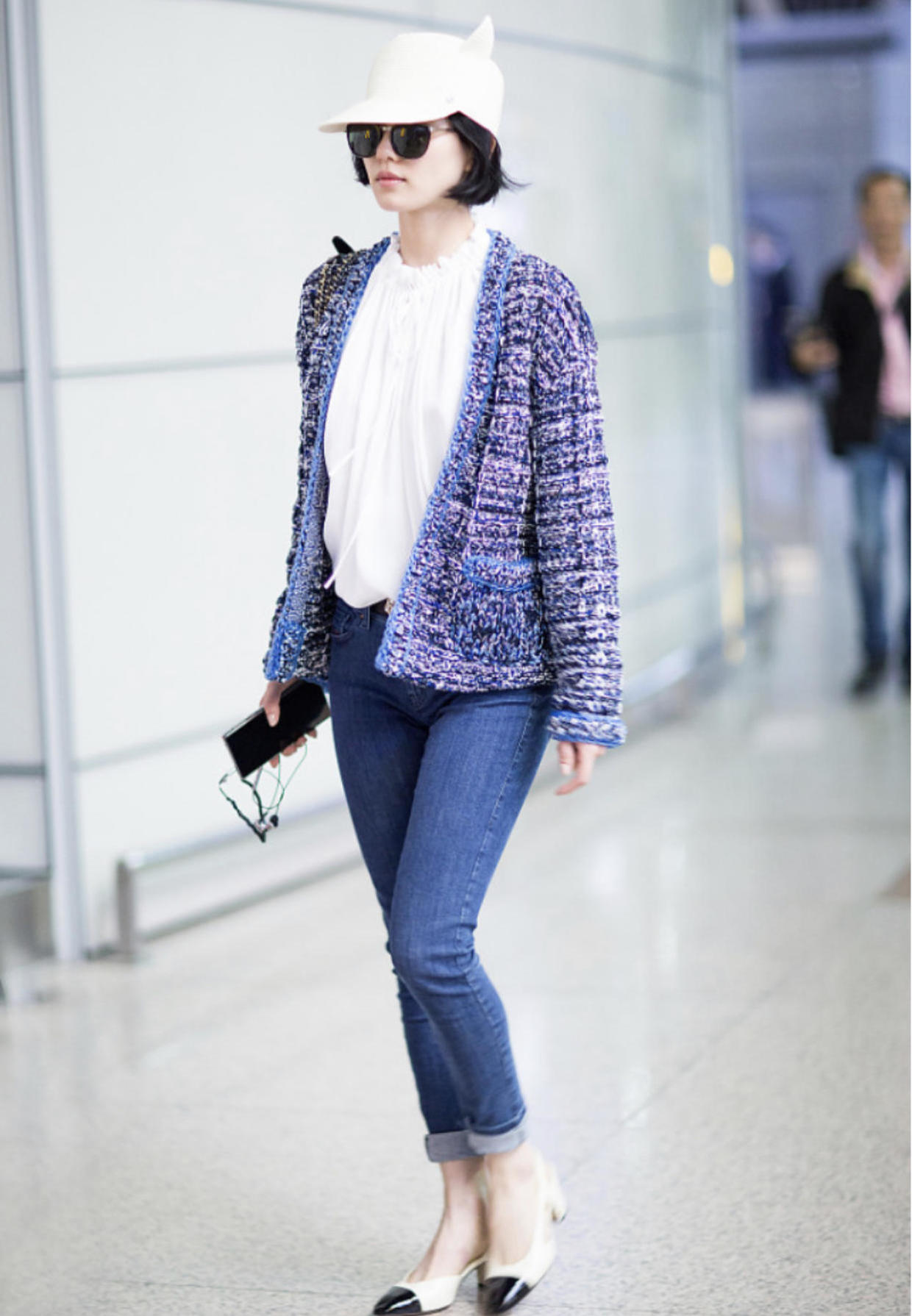 刘诗诗穿火了小香风外套配牛仔裤清新脱俗很有名媛范