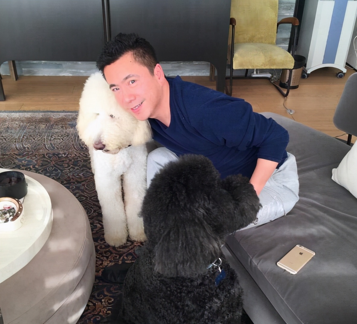 王中磊家电梯入门一进门就是金钱的味道