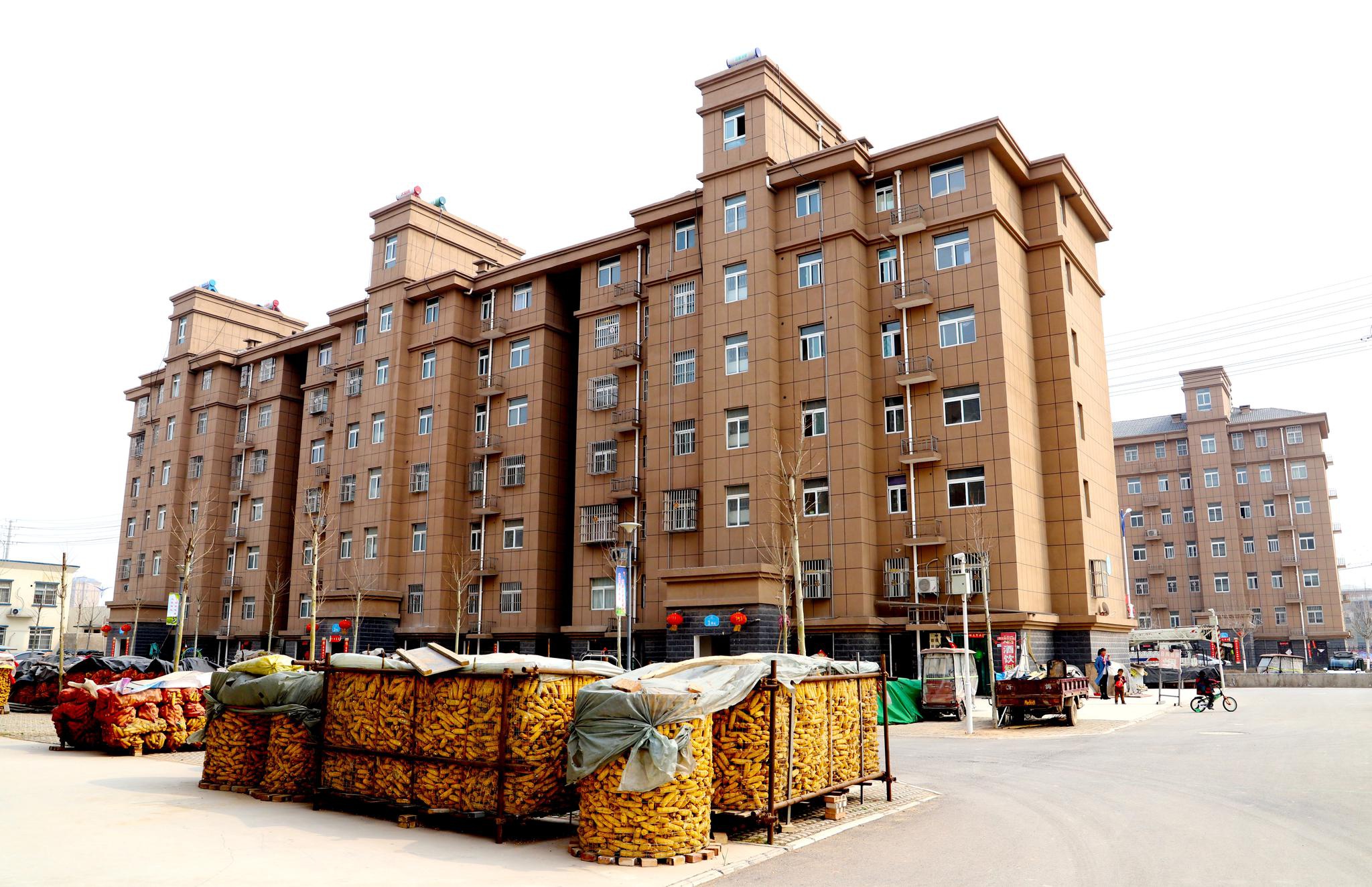 河南省新乡市封丘县李庄镇前辛庄社区外景.新华社通联 邵晓娜摄