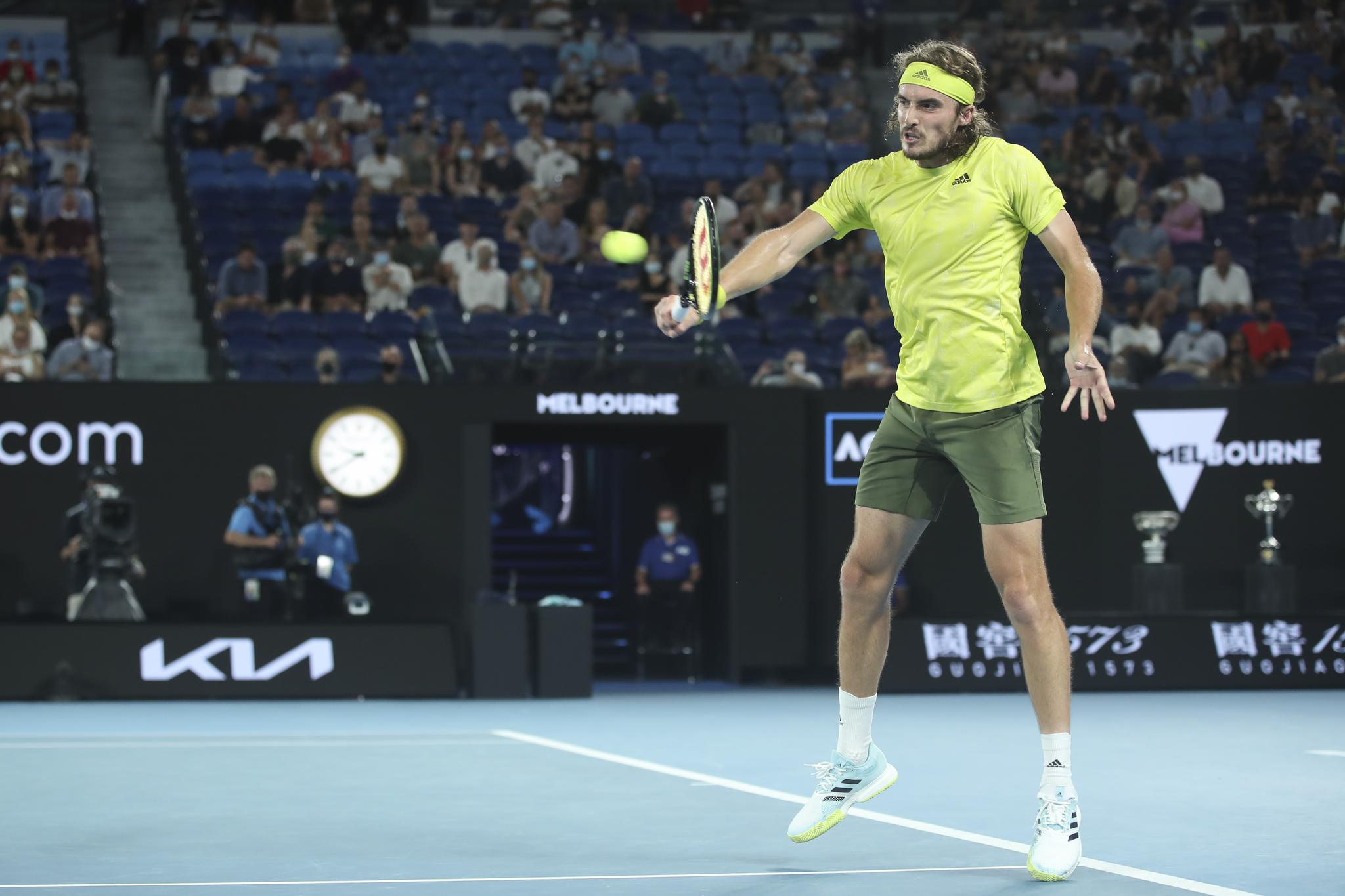 澳网决赛新面孔——梅德韦杰夫胜西西帕斯晋级