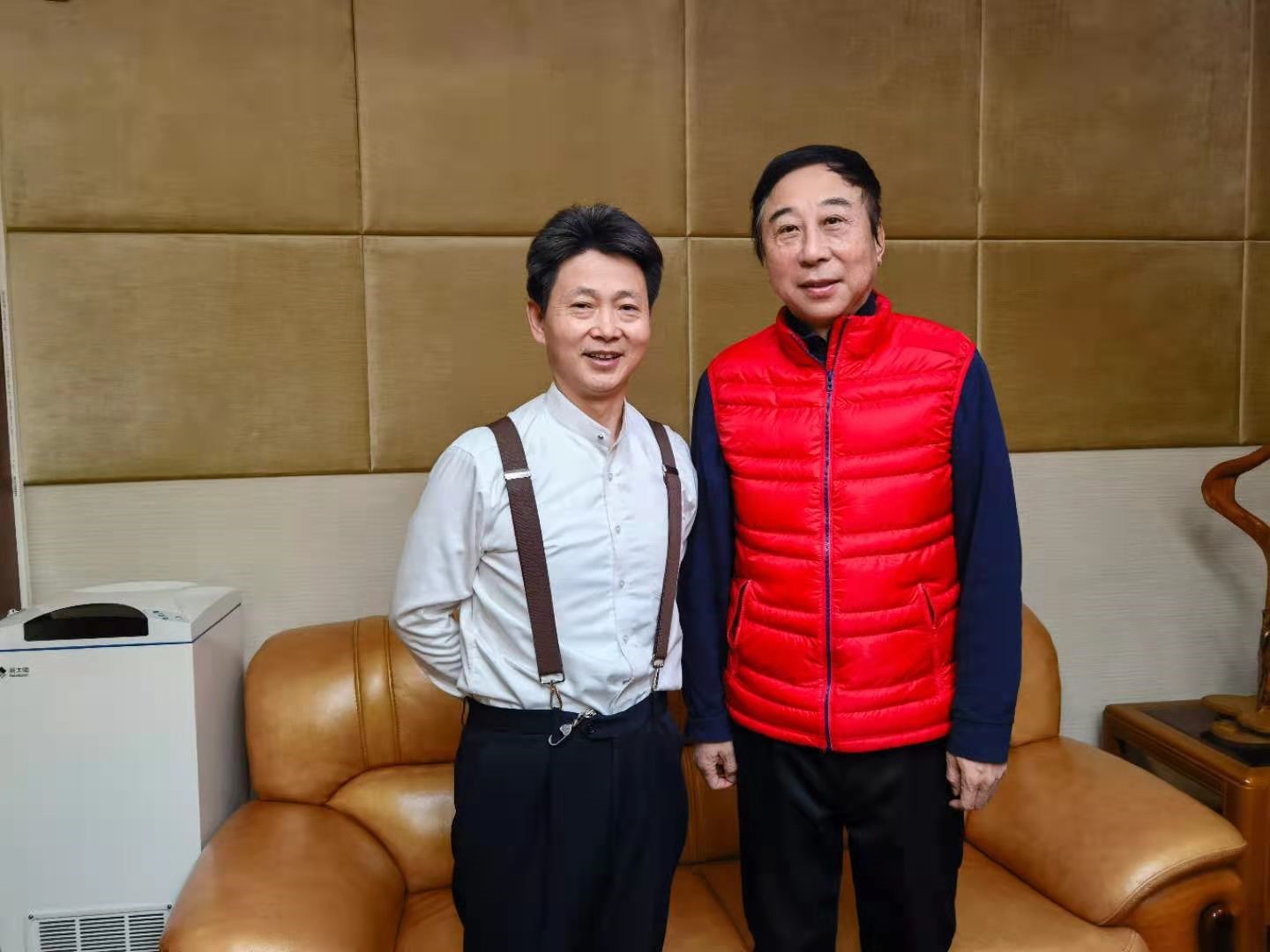 著名表演艺术家冯巩与中书协会员曹驰畅谈艺术人生