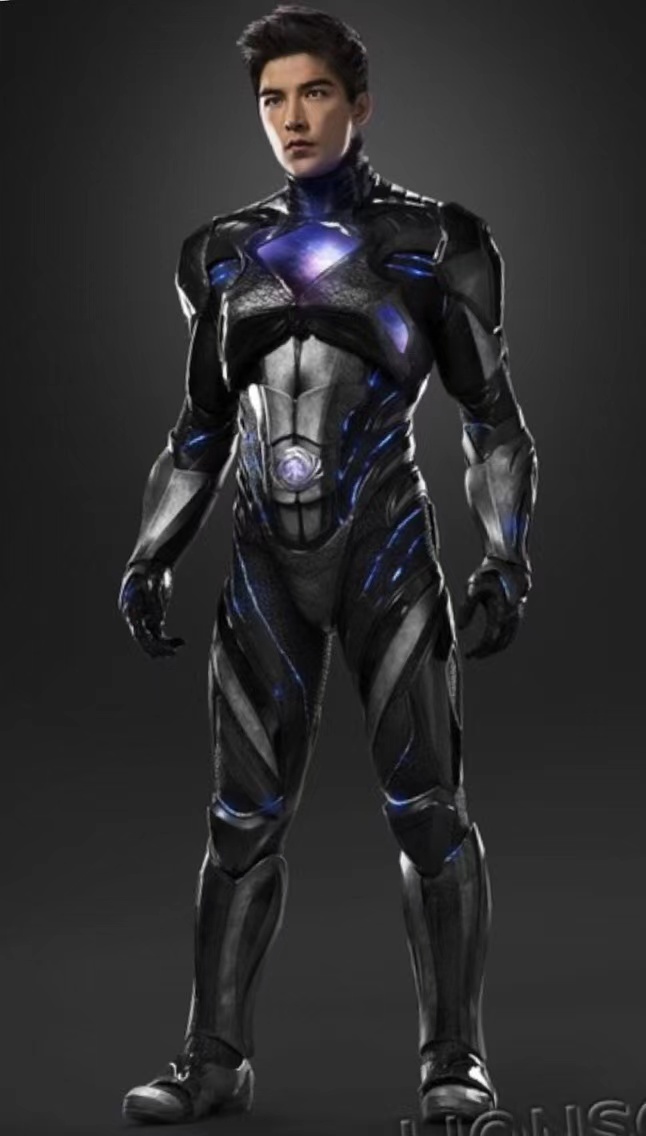 《超凡战队》,这是他首部进军好莱坞荧屏的作品,在片中饰演黑衣战士