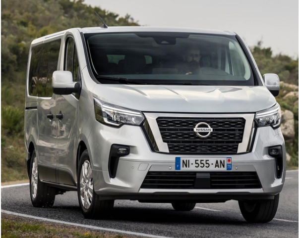 日产推出的这台大面包名叫nv300,这台车虽然没有正式进入国内,但是