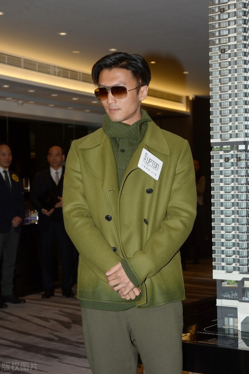 谢霆锋,你的外套,颜值下降了