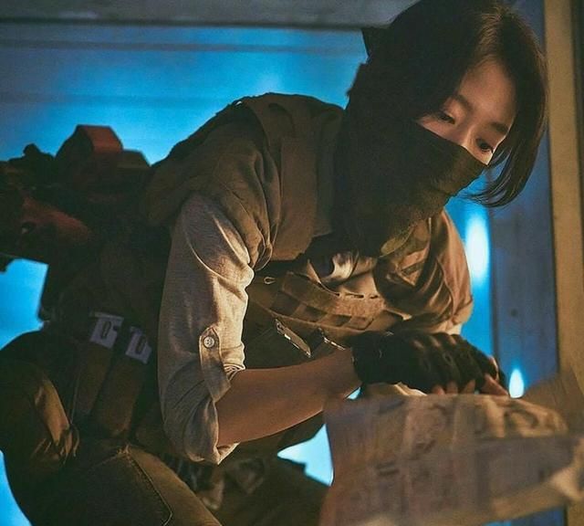 朴信惠成不死女神空中纵跃技术超过少林神僧豆瓣72分也高估