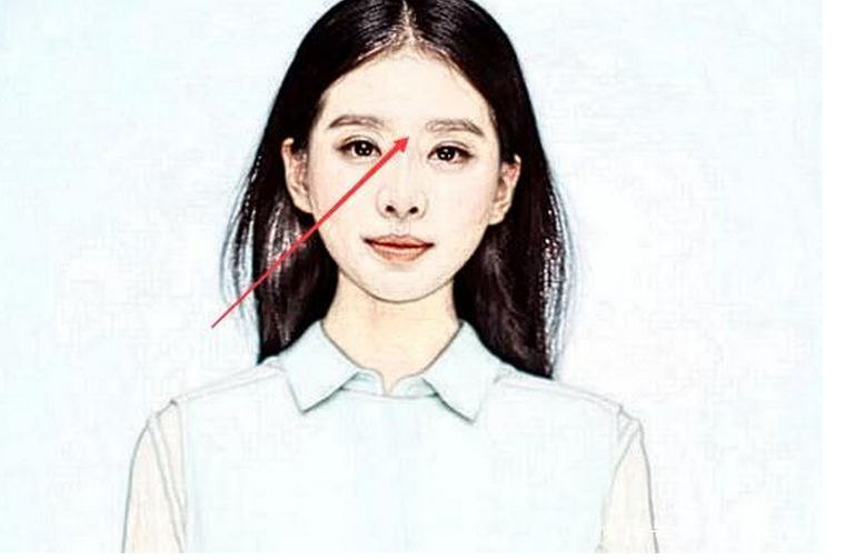 有这四种面相特征的女人,是天生的富贵命,旺夫旺子
