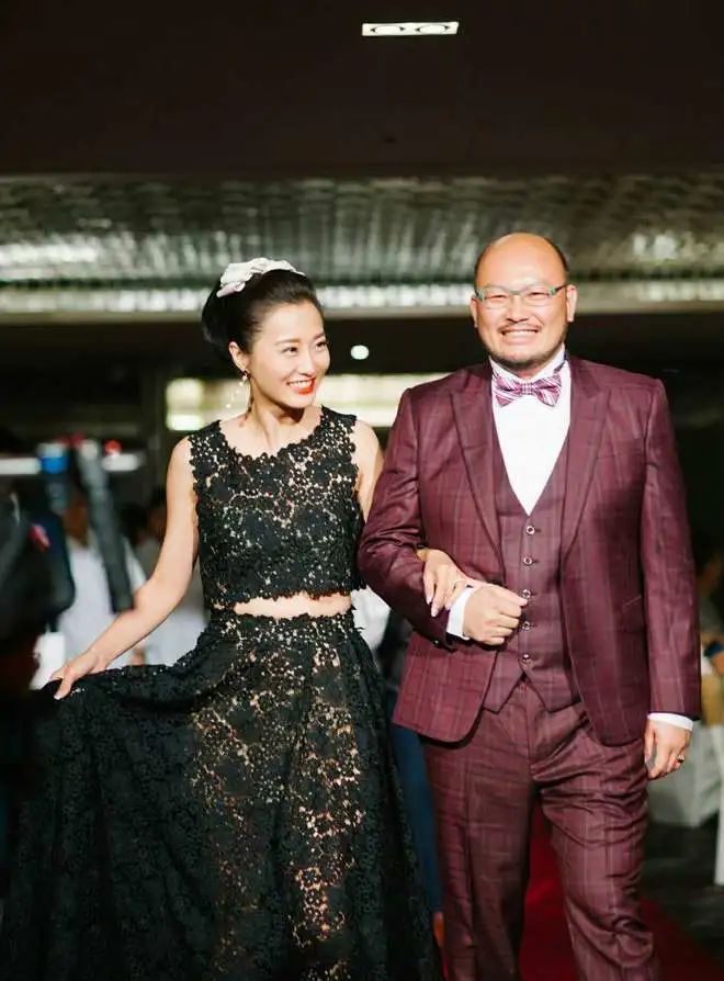 (cr:yas赵小侨专访)   更被经纪公司老板爆料,   愿意为了男友