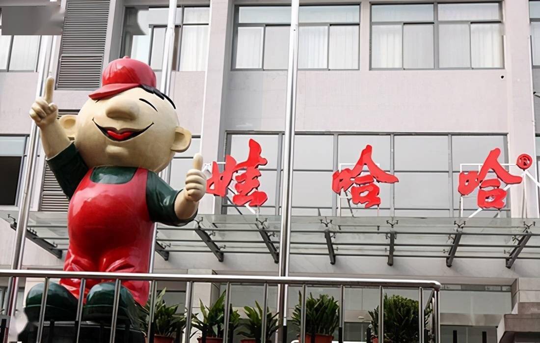 千亿帝国唯一女继承人,座驾十几年不换,如今年近40