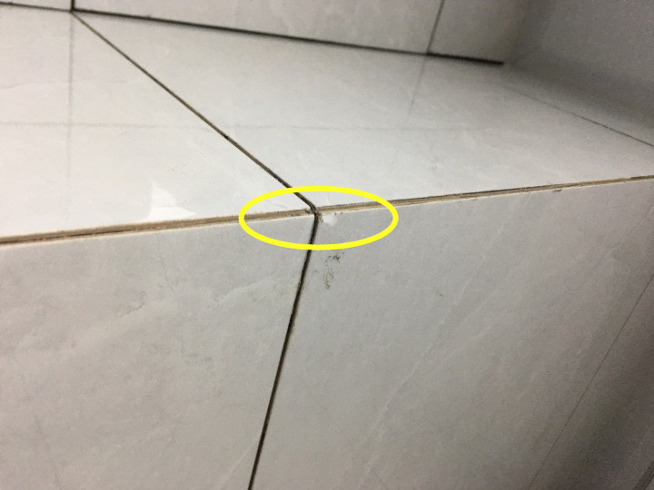 到底是哪个环节出了问题,才导致瓷砖崩瓷的呢?