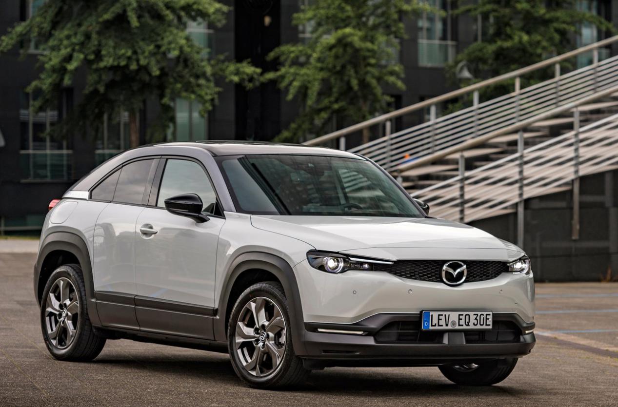 全新马自达mx30对开门设计很拉风续航里程或成缺点