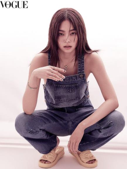 人间香奈儿blackpink成员jennie最新写真曝光