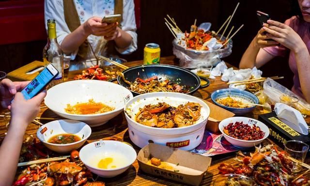 专家说节食没吃饱和暴饮暴食一样可能让你发胖