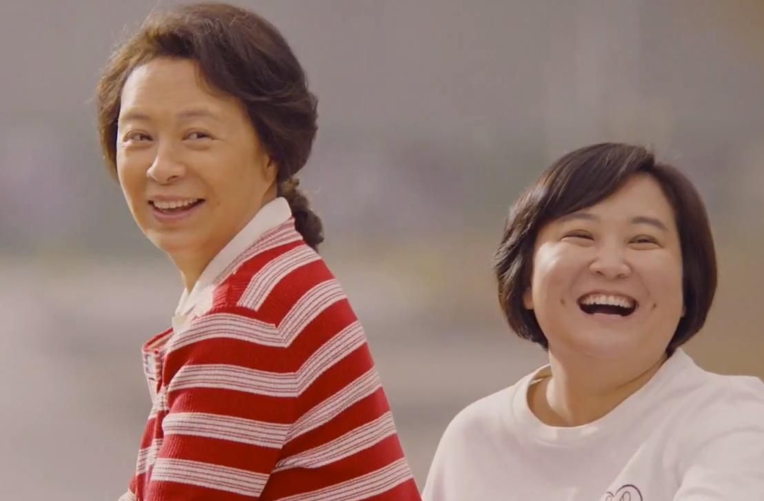 《你好李焕英》让人感动的不是故事,而是电影背后贾玲的良苦用心