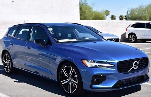 沃尔沃新款v6旅行版现身海外,搭2.0t 8at,售价30起