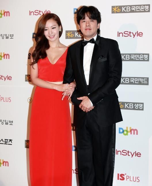 韩流天王柳时元对妻子追踪监控婚后公然藏娇明知是火坑也愿嫁