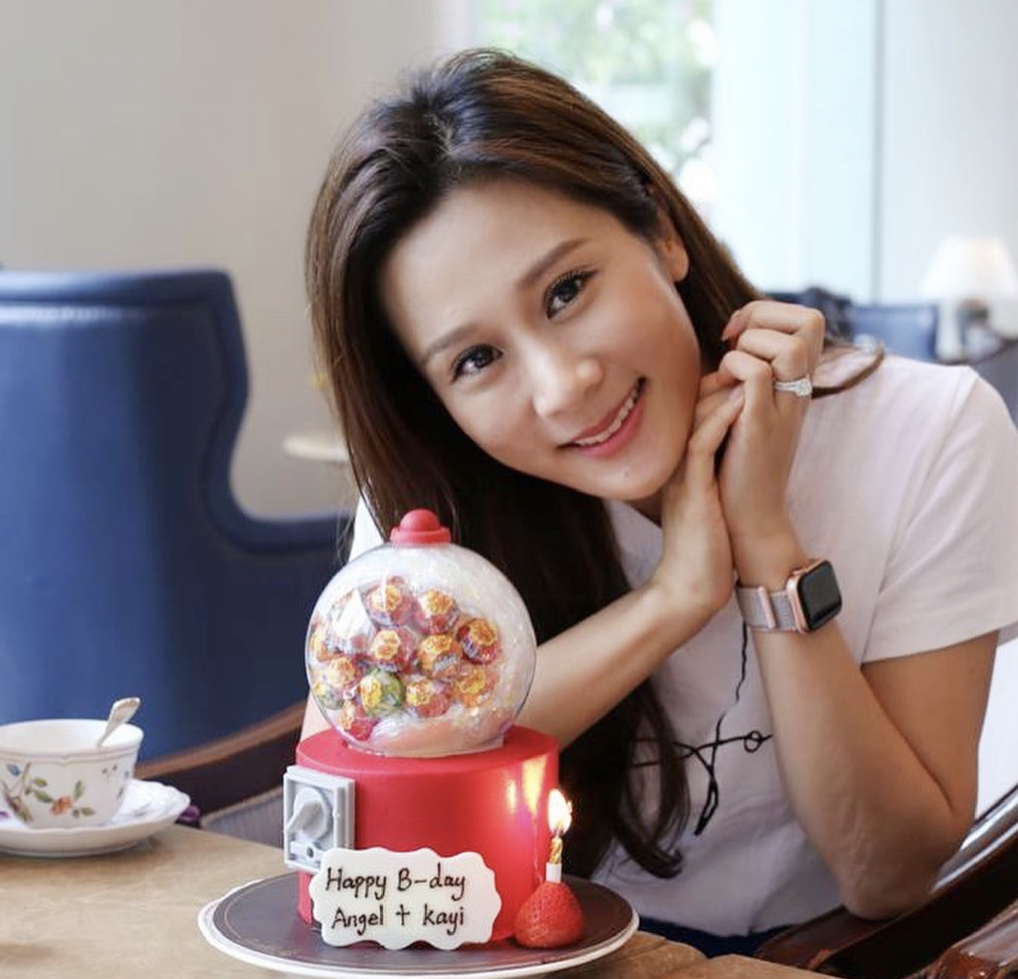 港姐张嘉儿产后复出容光焕发颜值演技受赞曾被嘲史上最丑港姐