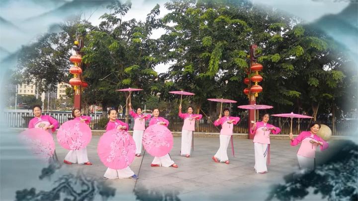 古典伞舞《水韵江南》
