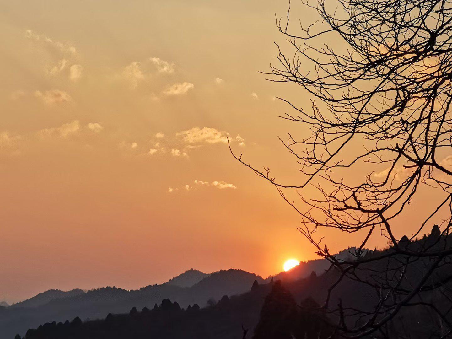 太阳落山了