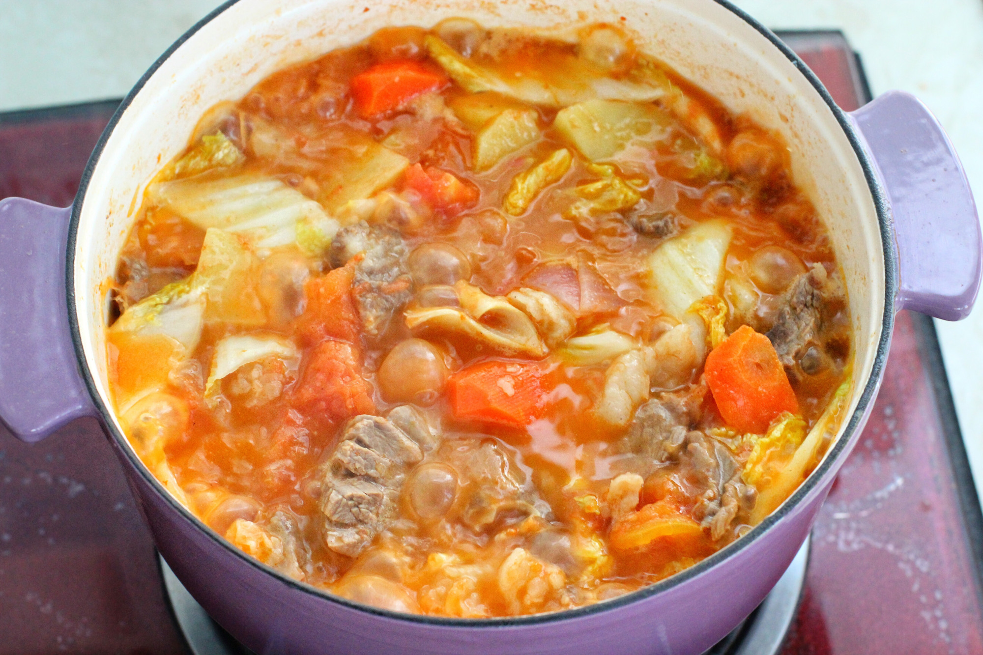 春季寒气太重给家人煲一锅罗宋汤顺应时节有益身体老少皆宜