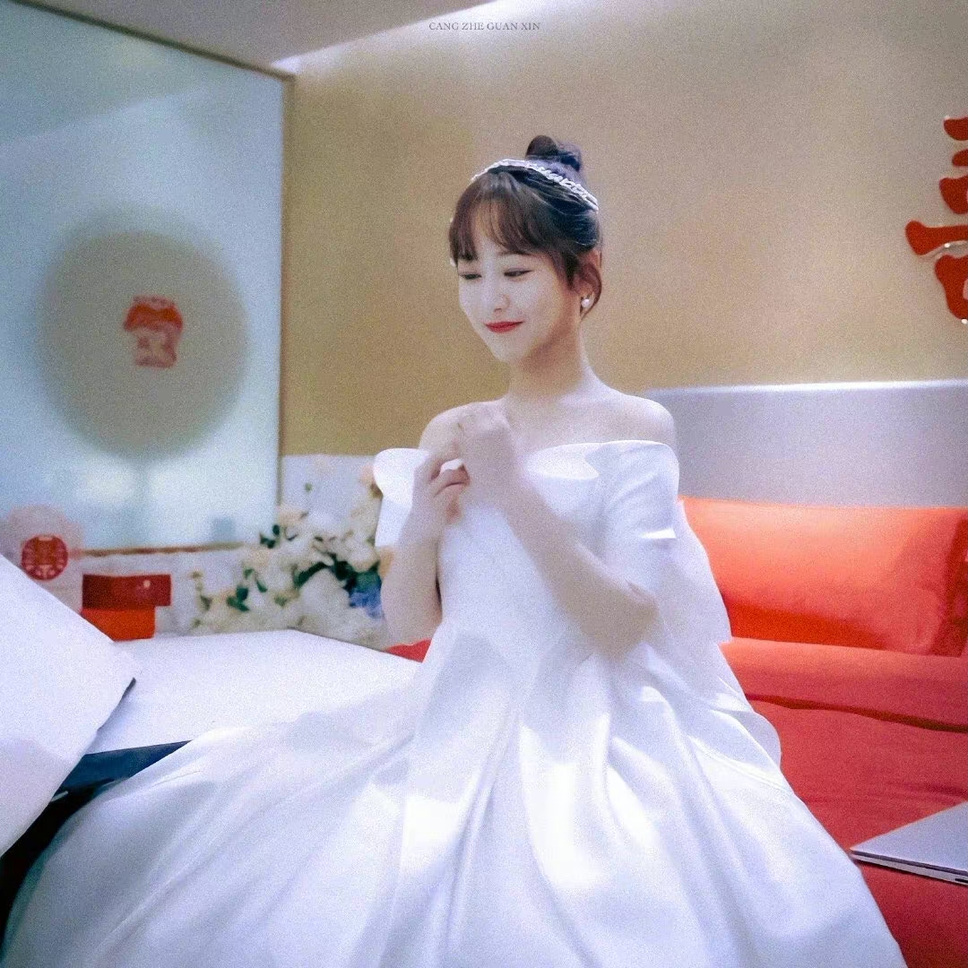 杨紫穿婚纱好仙!客串胡一天新剧和李现办婚礼,网友:cp有售后!