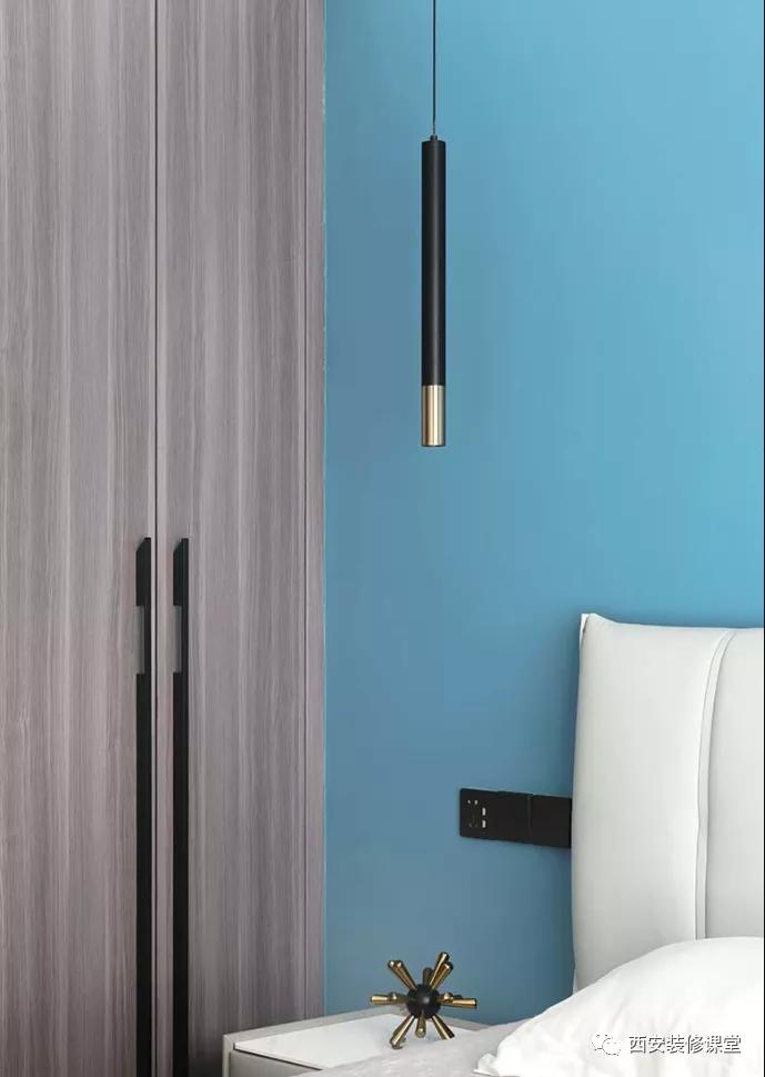 蓝色打底,黑色元素点缀,可以让空间更有质感,层次感更丰富▲主卧