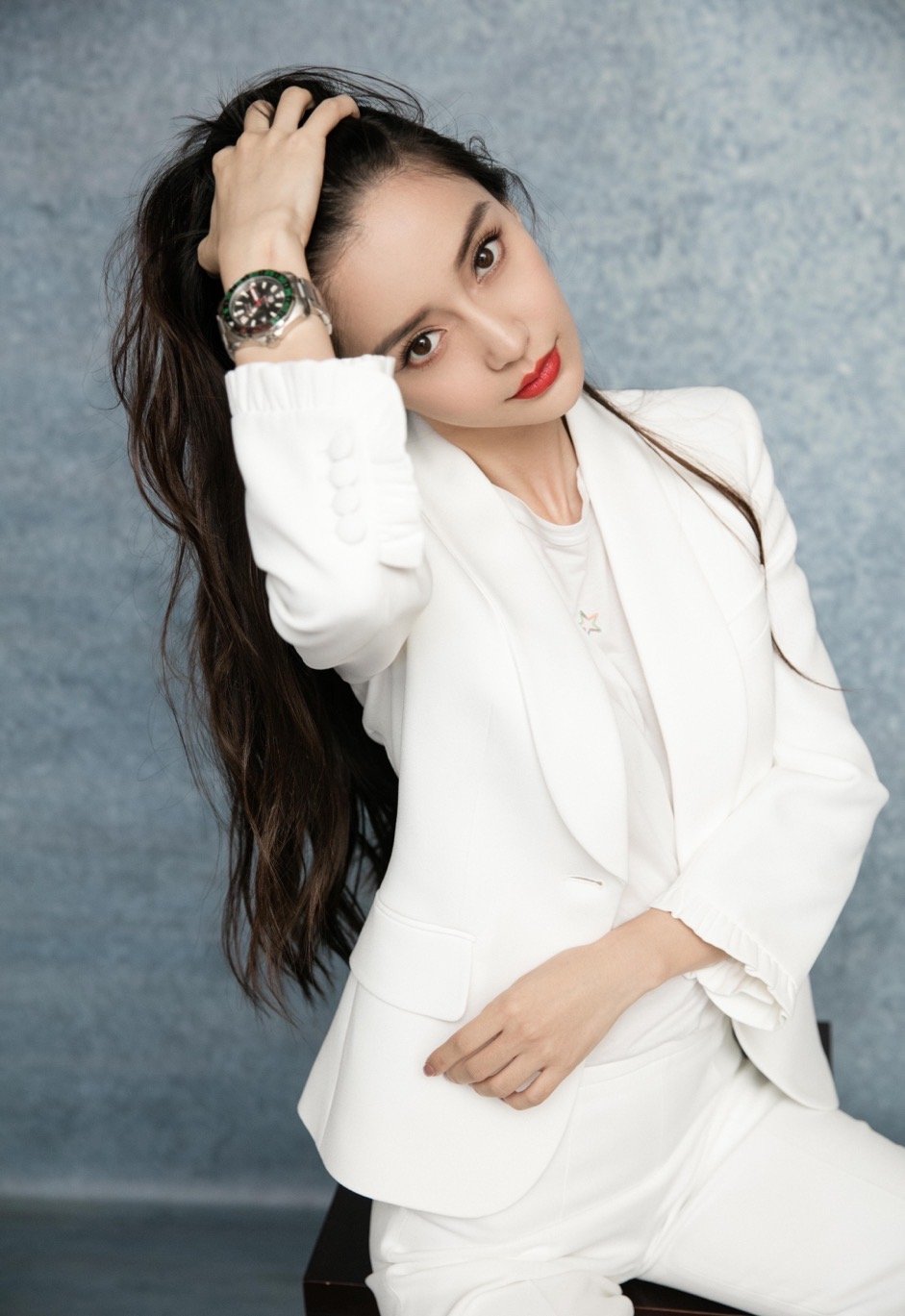 气场|孟美岐|周雨彤_新浪新闻