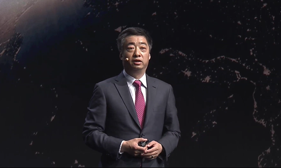 华为轮值董事长胡厚昆千行百业数字化是未来2030年的巨大机会