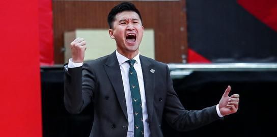 霍楠谈同曦引援,琼斯发文,田桂森回归福建,山东男篮高强度训练