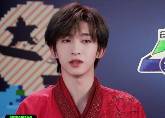 怪不得看创4刘宇眼熟,曾上过《王牌对王牌》,贾玲对他评价真实