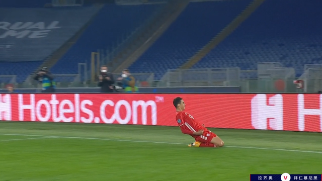 莱万霸气庆祝!17岁小将疯狂滑跪!因扎吉一脸懵逼