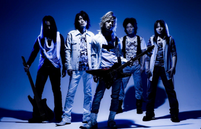 日本艺人为何便宜又好用