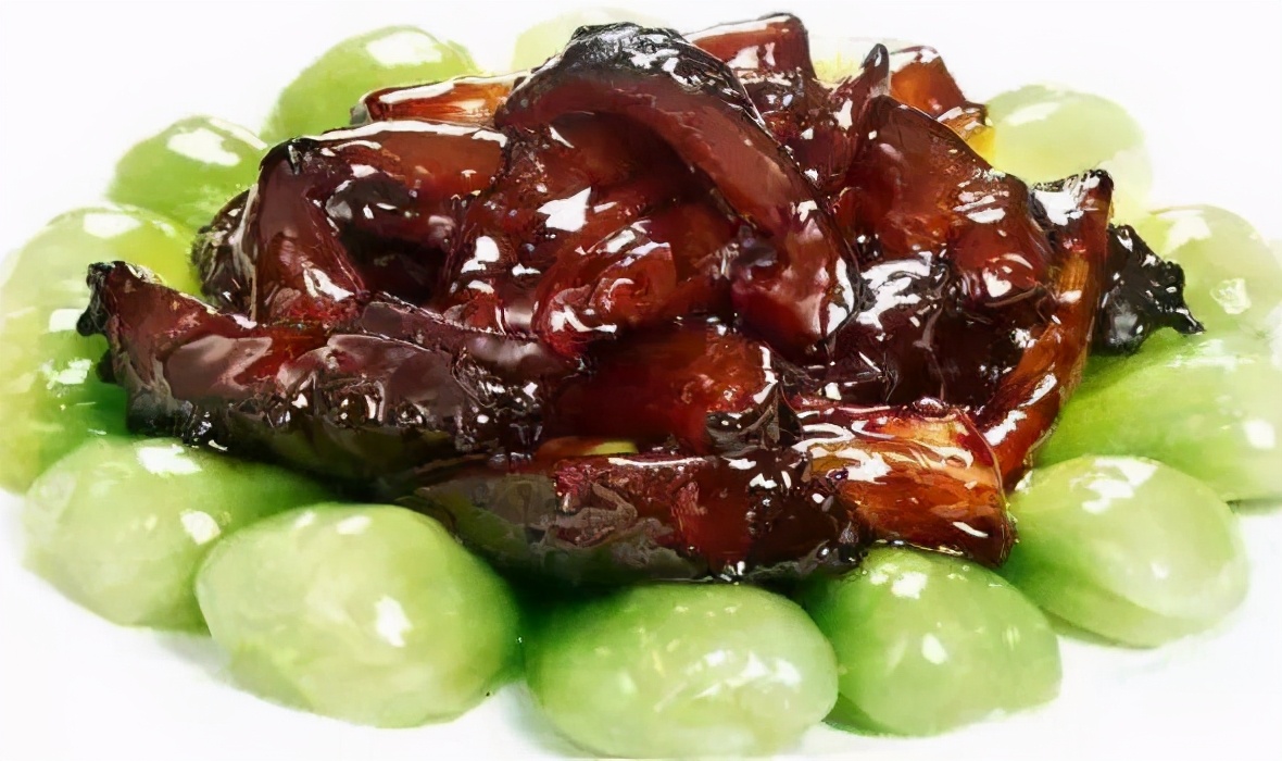 正文             材料:冻海参1包,葱段适量,盐适量,鸡精适量,料酒