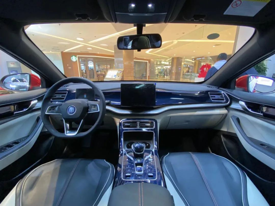 实拍秦plus dm-i,比亚迪最新设计和技术都用在它身上了